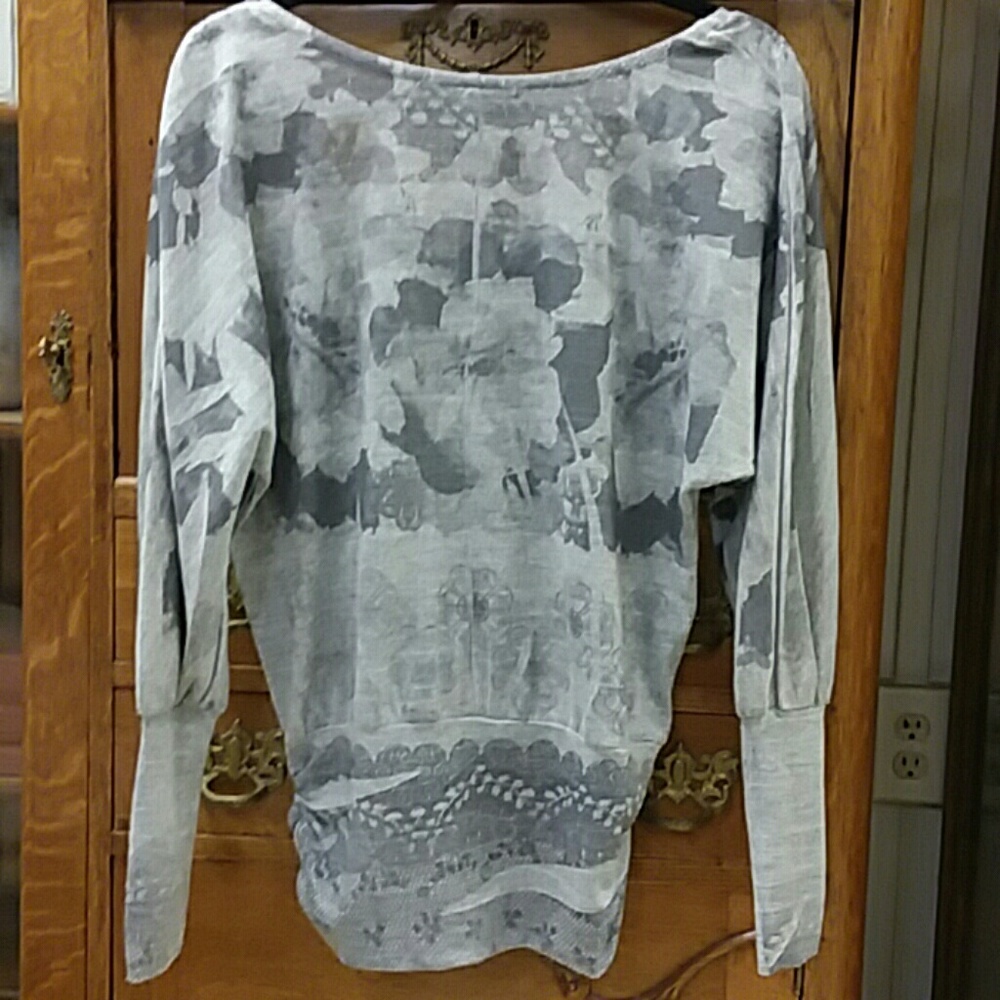 American Rag sweater - Picture 4 of 5